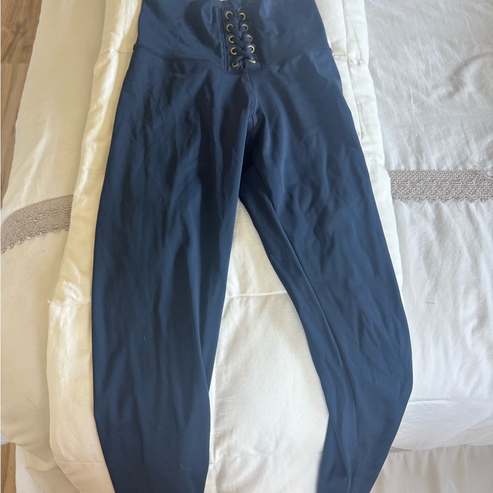 Strut This collab with CycleBar Navy Lace-Up Leggings size s